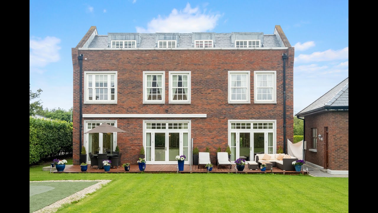 13 Myra Manor