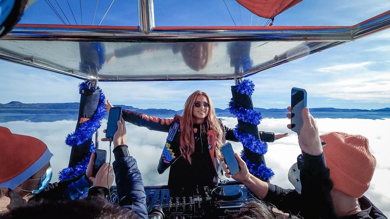 Juicy M - Hot Air Balloon DJ Set