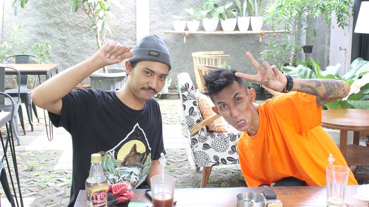 MORNING HORNY BAND PUNK ROCK ASAL YOGYAKARTA With Raphael Danu (Voc)