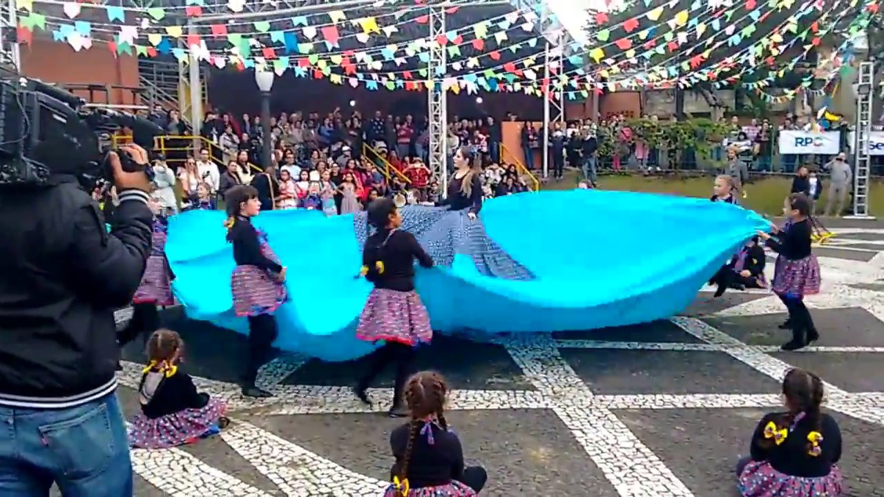 APRESENTAÇÃO DE DANÇA CURITIBA PARANÁ JUNINO 2018
