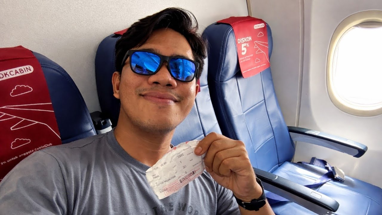 Vlog of departure from Timika airport to Makassar airport, watch until the end guys !
