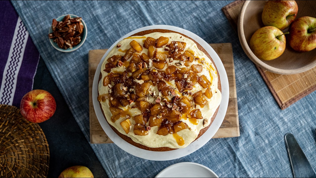 Saftiger Apfelmuskuchen 🍎 + karamellisierte Äpfel | Backen leicht gemacht!