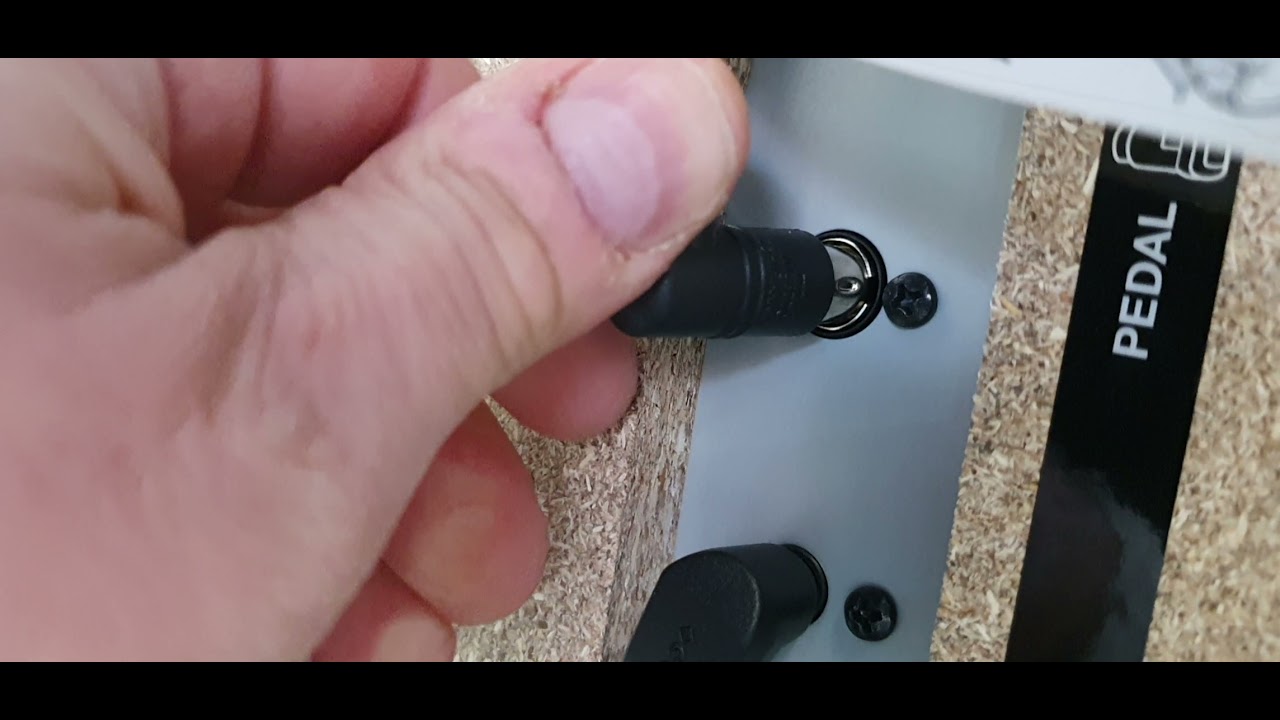 Digital Piano Pedals Not Working Fix | Connecting A Digital Piano Pedalboard | Rimmers Music