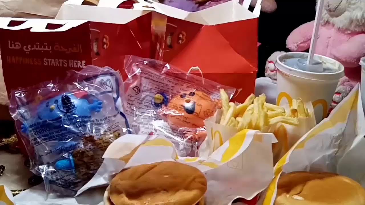وجبه هابي ميل من ماكدونالدز 🎁وسر فرحة الأطفال بالوجبه💃🎁💃