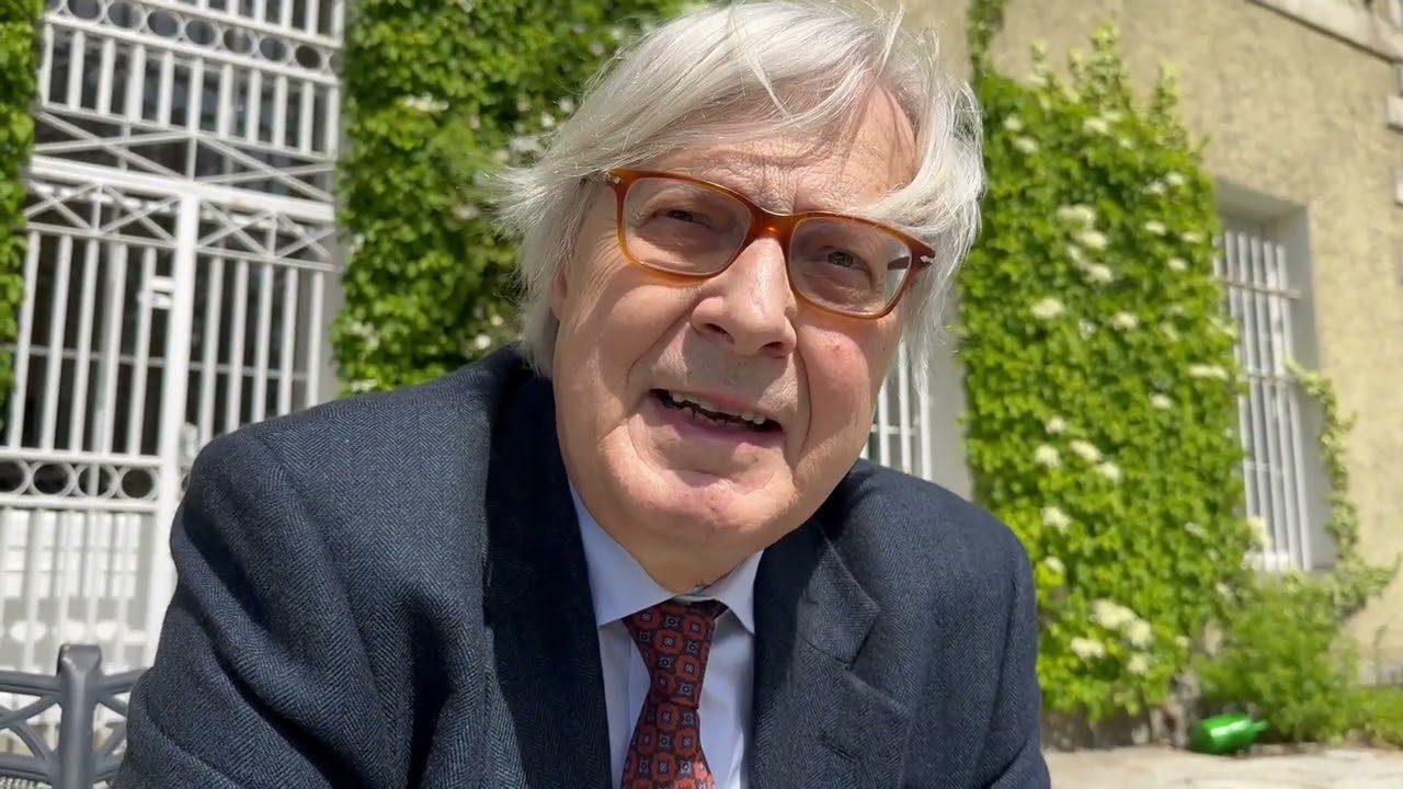 Vittorio Sgarbi ricorda il generale Roberto Conforti