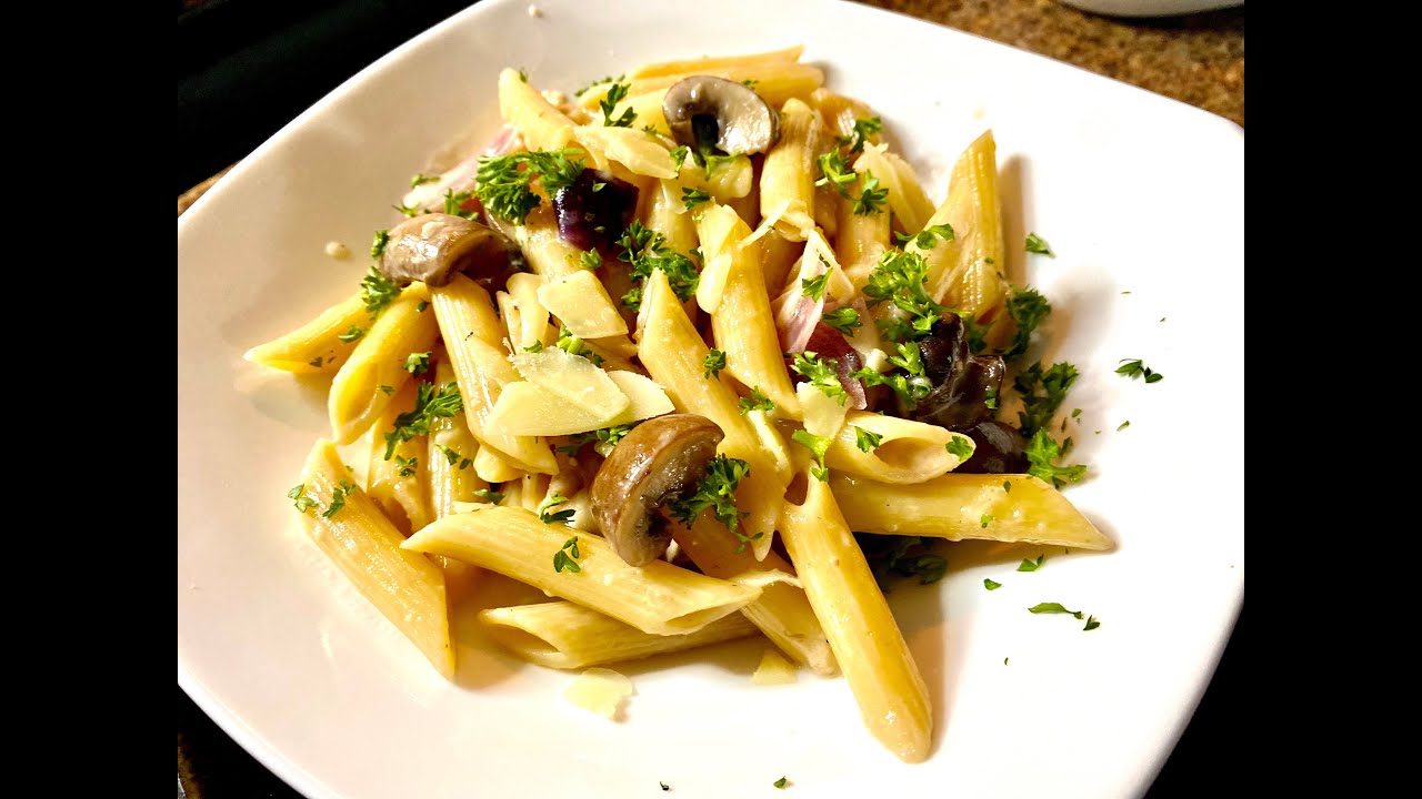 Pasta Penne con Hongos