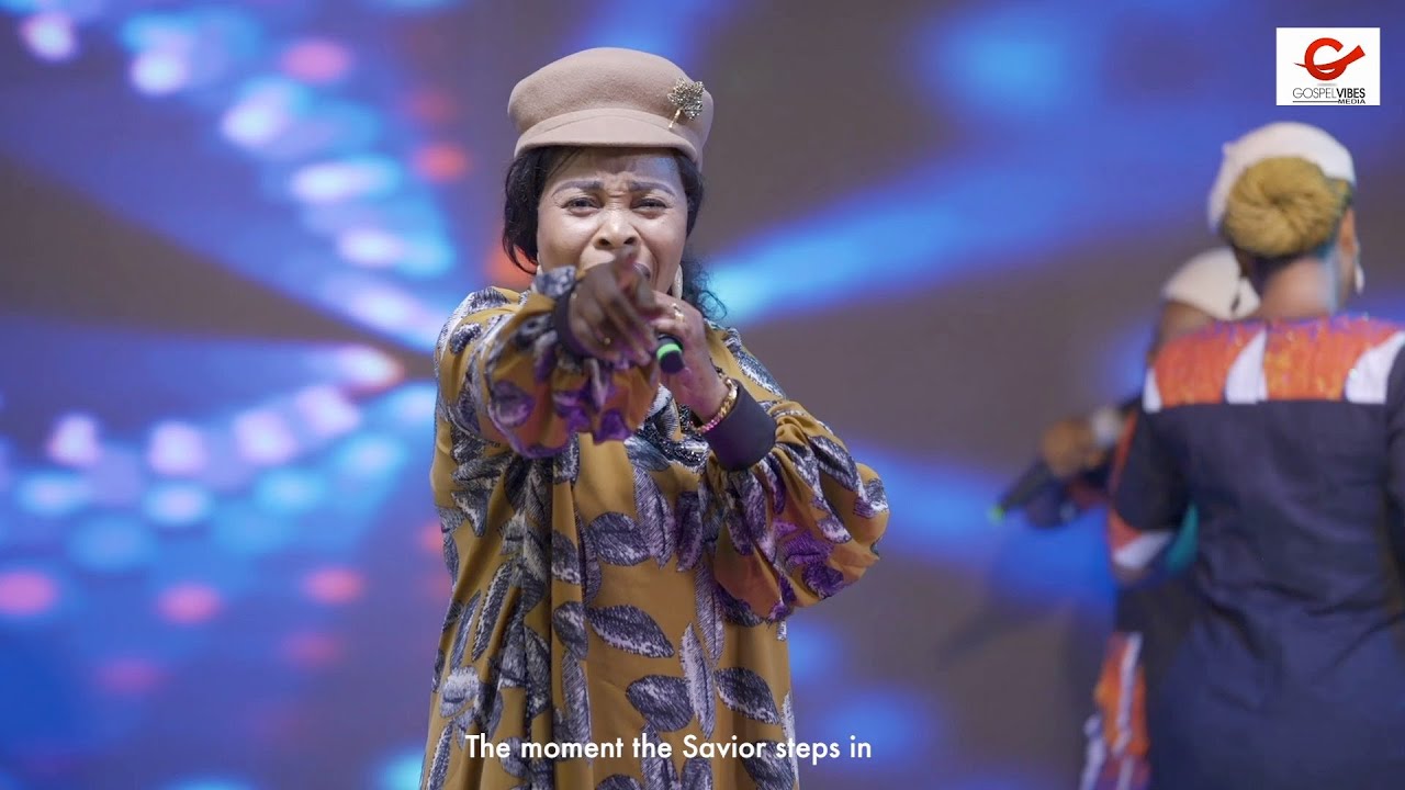 Tope Alabi takes PRAISE THE ALMIGHTY 2021 to another level in her 2nd ministration...