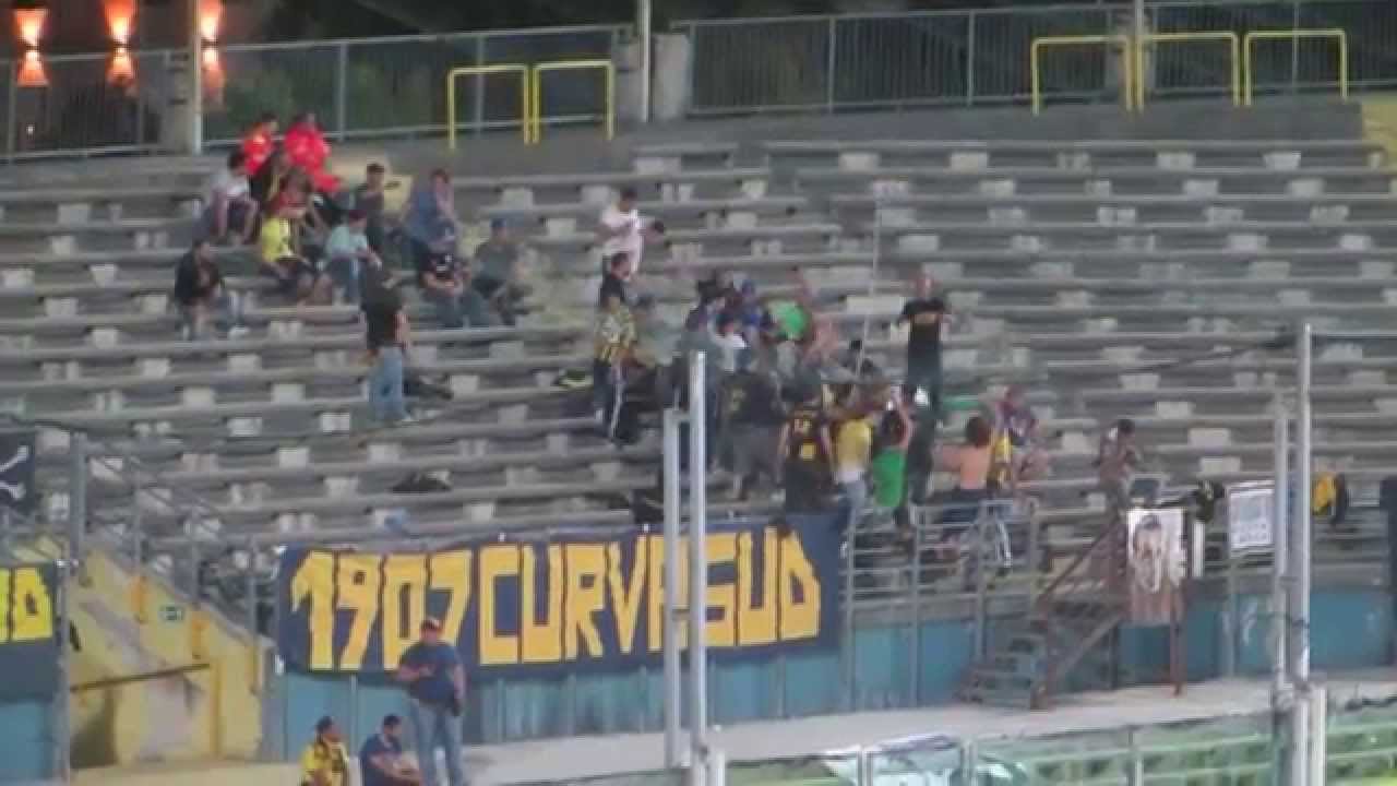 Goliardia Ultras Stabiesi a Brescia (Brescia - Juve Stabia 25/5/14)