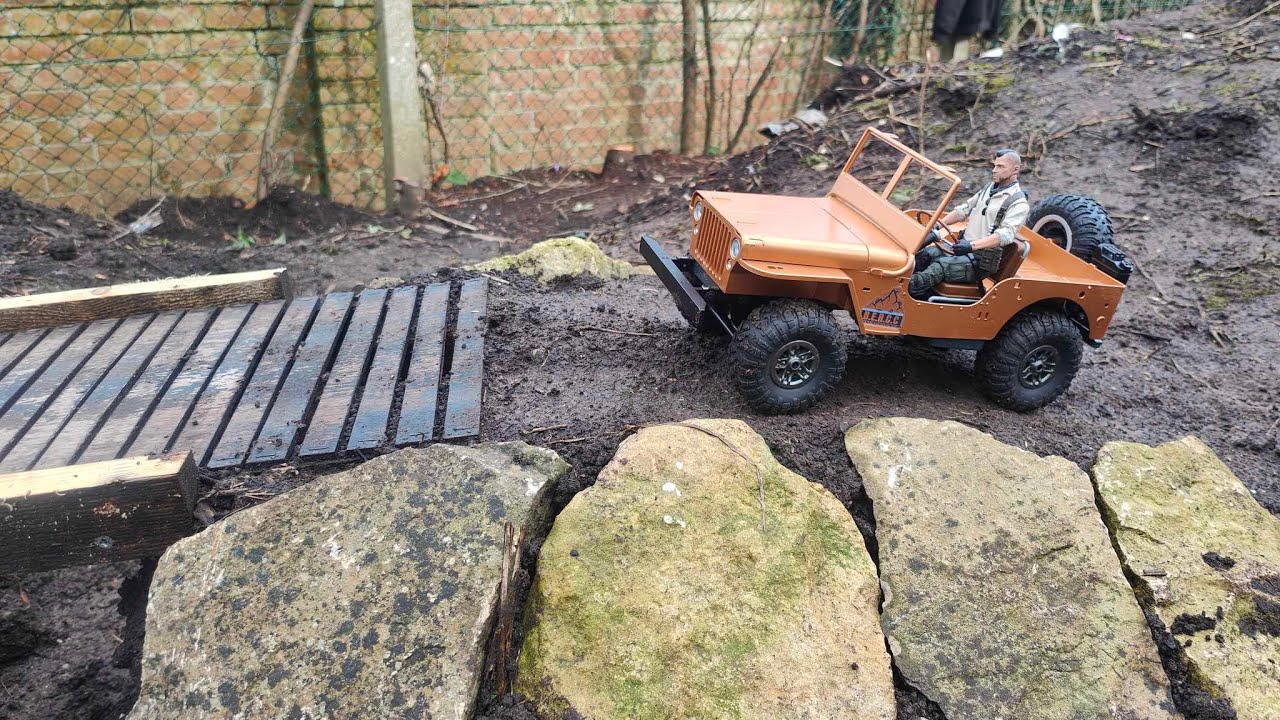 Matchbox Tribute Build Willy's Jeep at BERCC (JJRC Q65 upgraded with MN-99 parts)