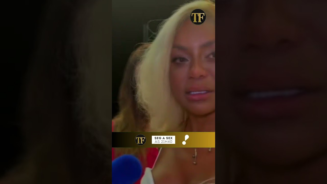 Cari&uacute;cha conhece est&uacute;dio da RedeTV! e se emociona: &ldquo;T&ocirc; conseguindo&rdquo;