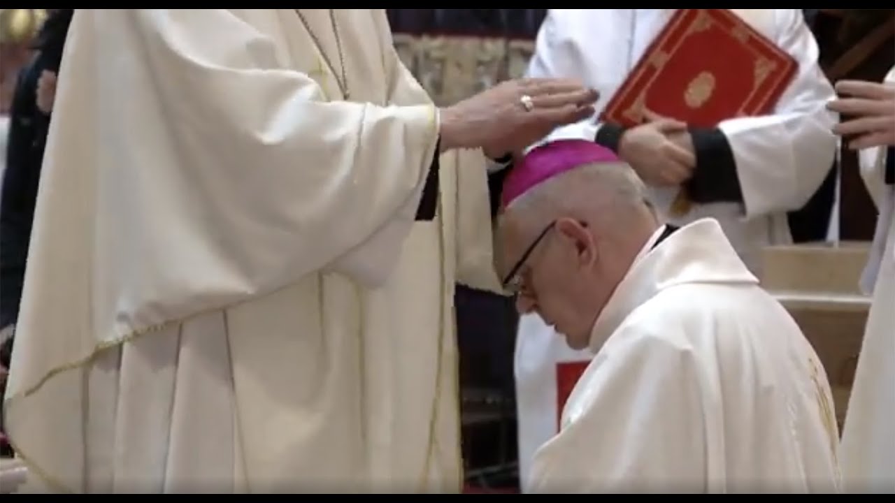 Berta Tibor püspökszentelési és beiktatási szentmiséje – 210410