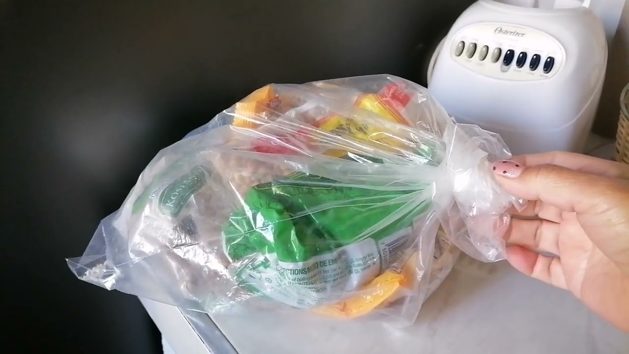 ¡Lindo detalle 🌷/acomodó ropa 👗/para comer rajas con crema.. 😋👌🏻