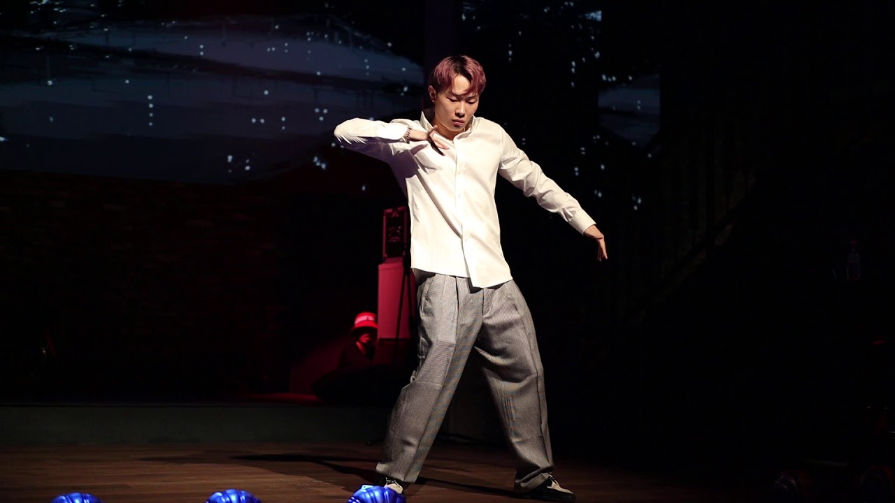 DOKYUN X MTPOP in Korea Chilling performance :D