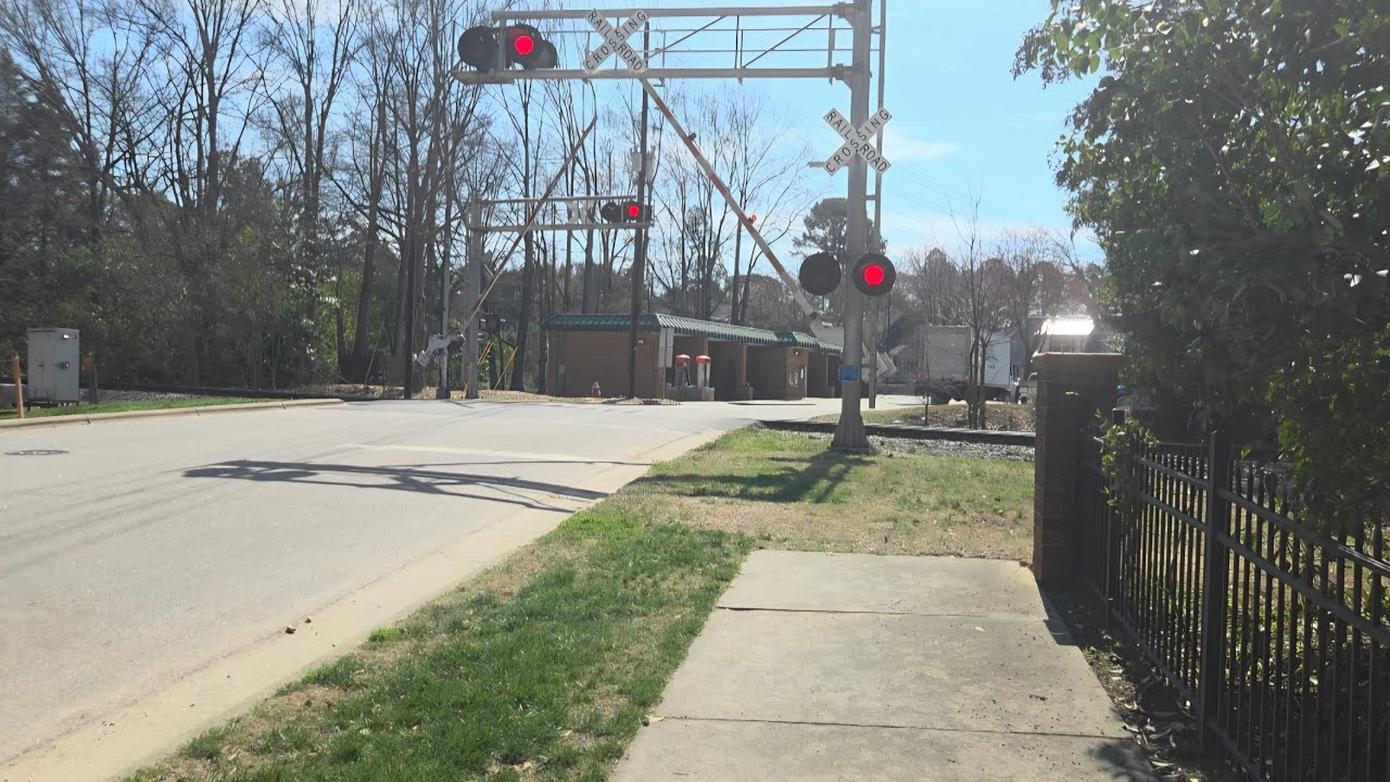 GS Type 1 | LORAM Hi-Railer, CSX L619 | Dixon Ave Railroad Crossing, Cary, NC