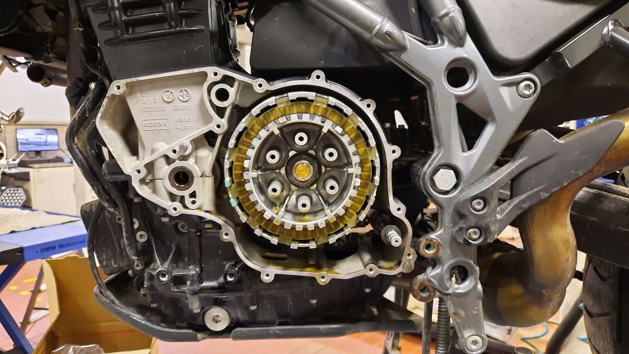 BMW F 800 Clutch replacement / Замена сцепления