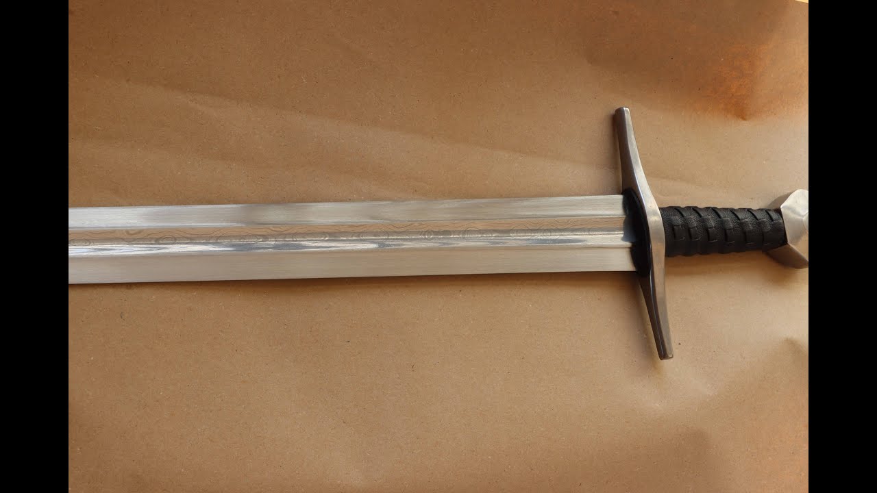 Unboxing video of a replica medieval sword - Hanwei SH2001 - Sir William Marshall Sword  - Damascus
