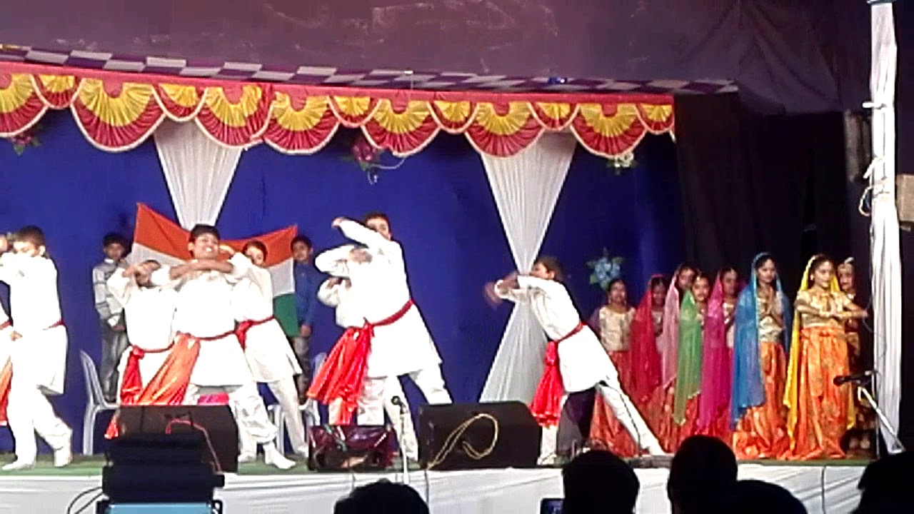 Amazing st' Joseph school dance Srikakulam 6th class dance with beautiful dress about Indian song