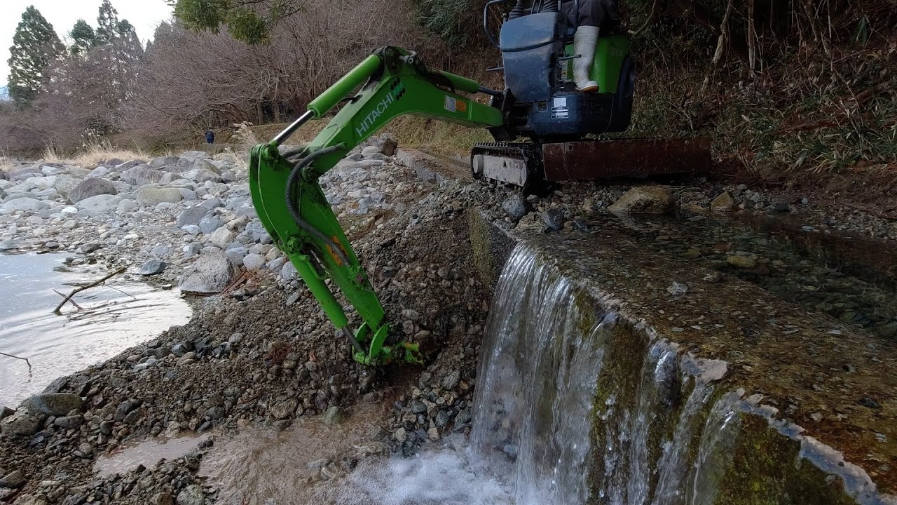 Впервые осадок удаляется из водного пути зимой.