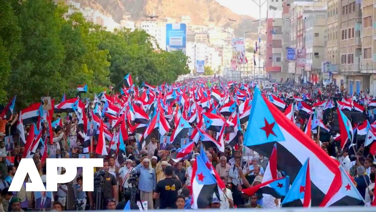 “Declare the State Now!” Hundreds Rally in Yemen’s Al-Mukalla Demanding Independent Arab South | APT