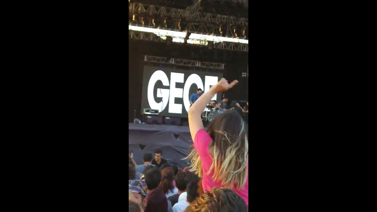Gece - Bana Bir Şarkı Söyle (25 Ağustos 2016 Zeytinli Rock Festivali)