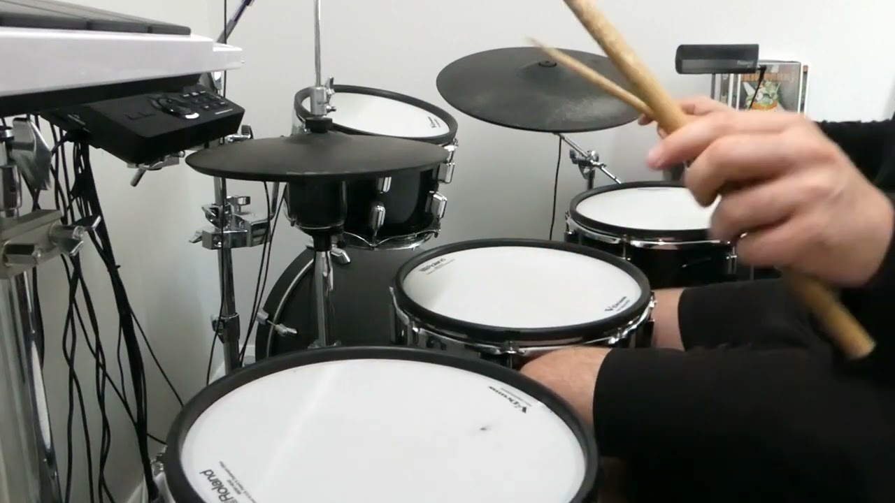 #drums #drumsolo #instadrums #rolanddrums #improvising