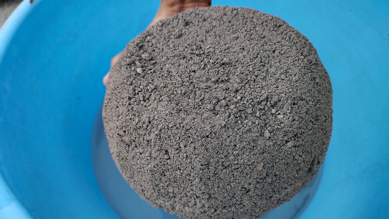 Black concrete 🖤🖤 bowls crumbling dipping and dry crumbling on paste @rajpootasmr9754 #asmr #insane