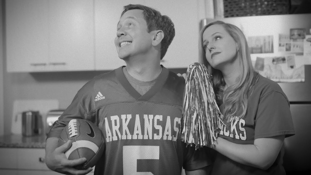 SEC Shorts - Arkansas fan goes through It's a Wonderful Life