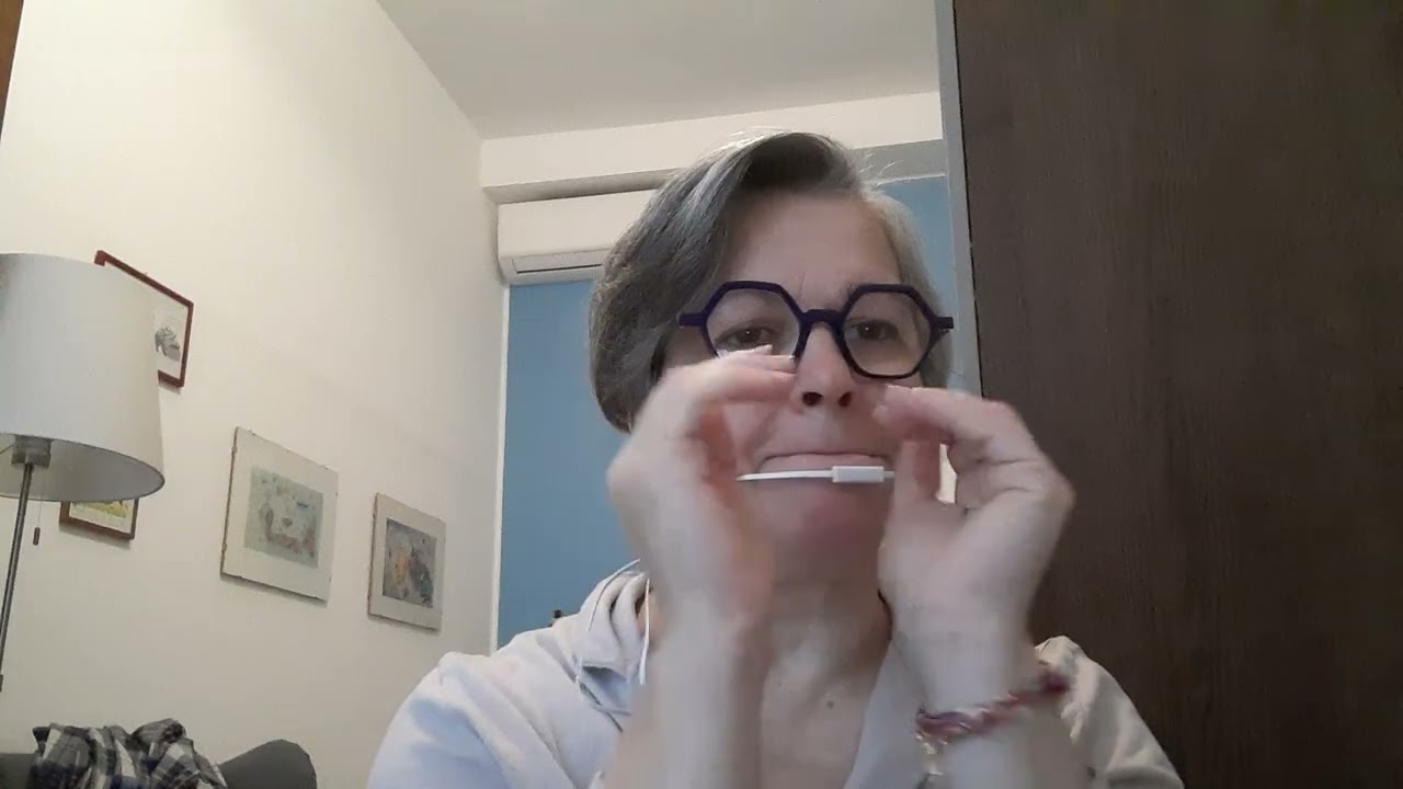 asmr inaudible per Elisabetta