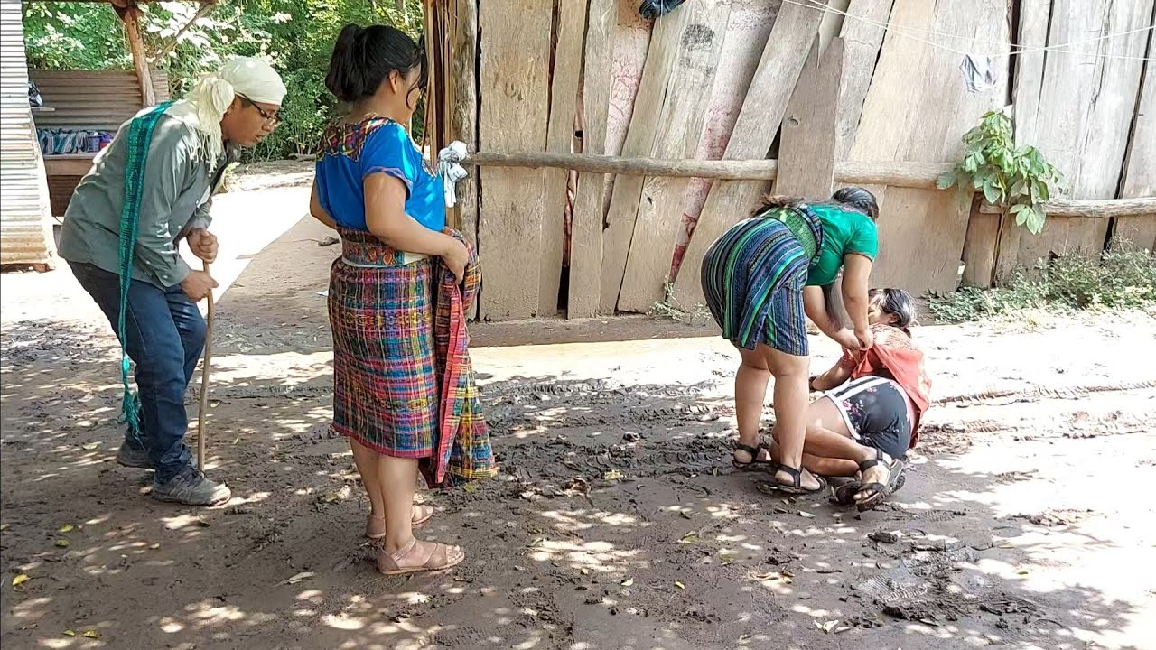 Hijas Pelean Por El Terreno😡Que Su Padre Que Les Entrego