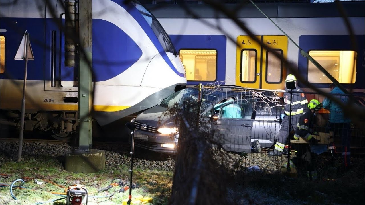 Aanrijding met een auto en problemen door winters weer - Incidentenbestrijders #52