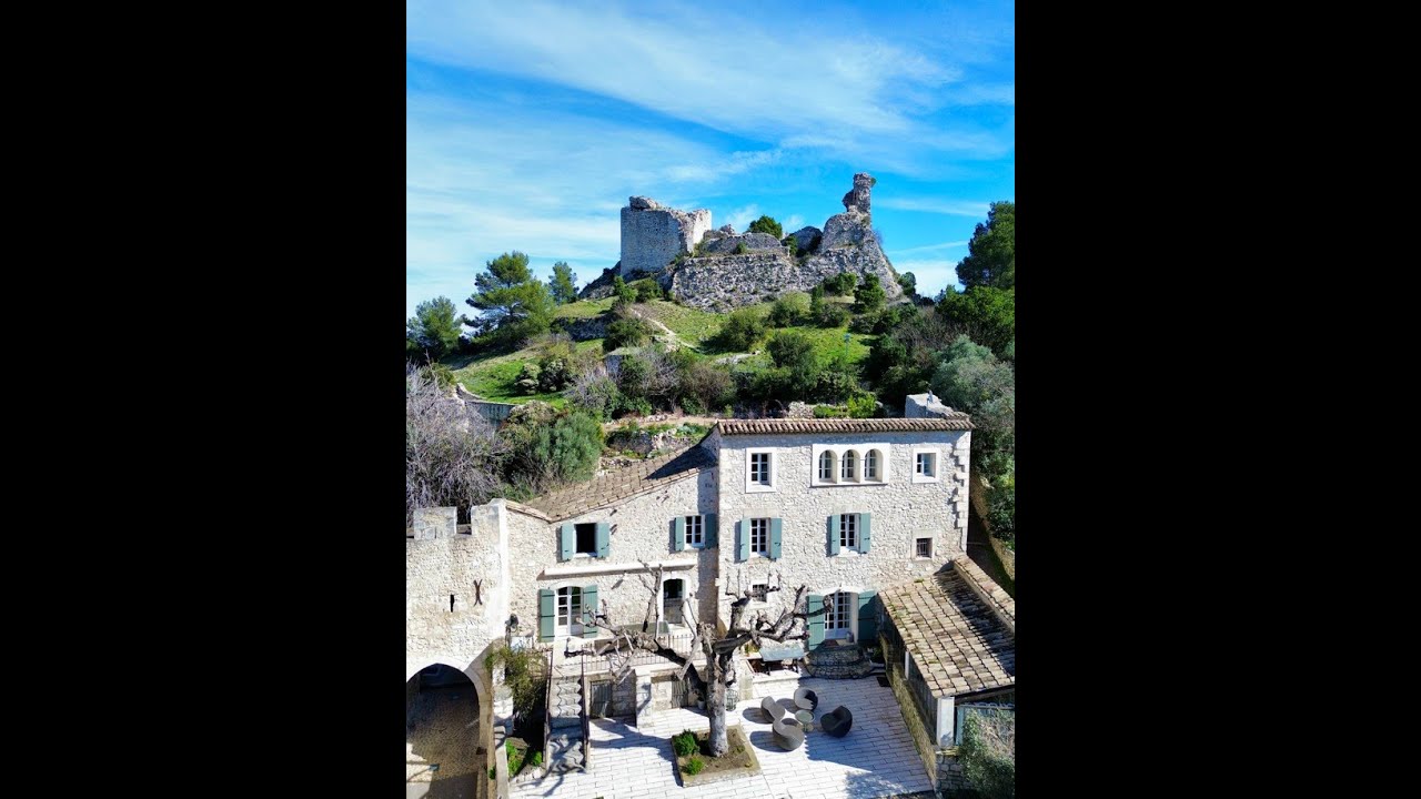 Propri&eacute;t&eacute; historique au c&oelig;ur du village d&rsquo;Orgon