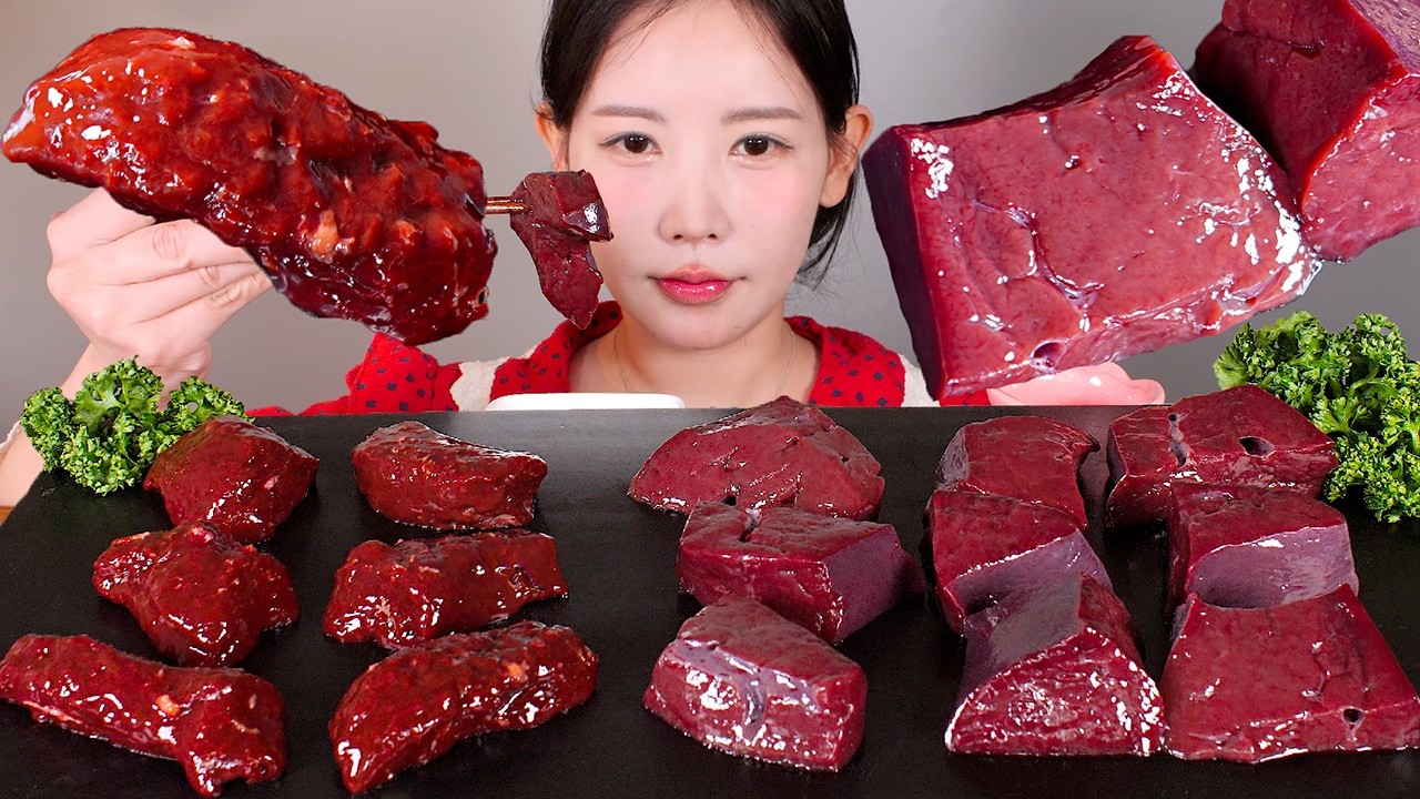 생간 vs 생지라&hellip; 이건 진짜 어른의 맛🦊 생 간, 생 지라 먹방 beef intestine [eating show] mukbang korean food