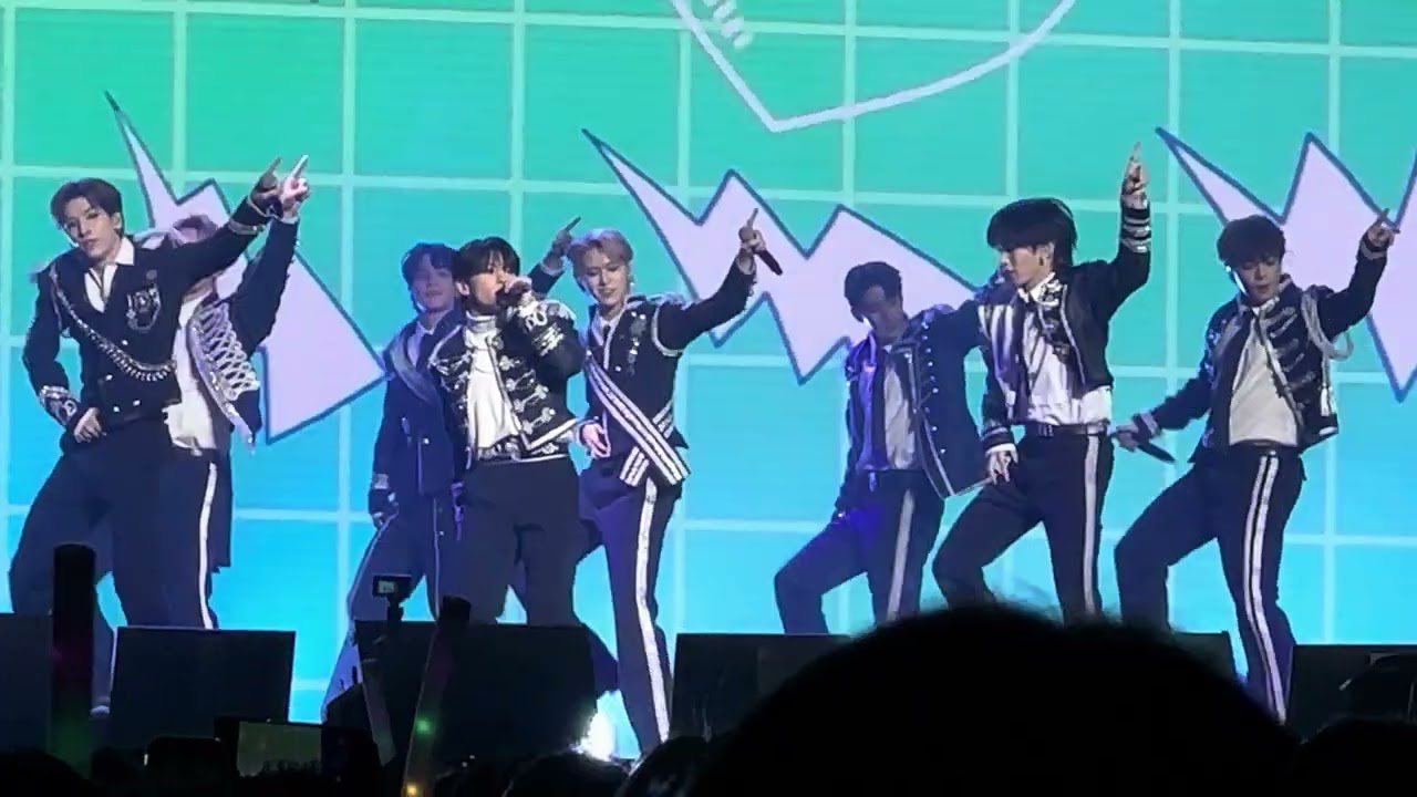 JO1 - Dreaming Night (1ST ASIA TOUR `BTD'  in SHANGHAI)