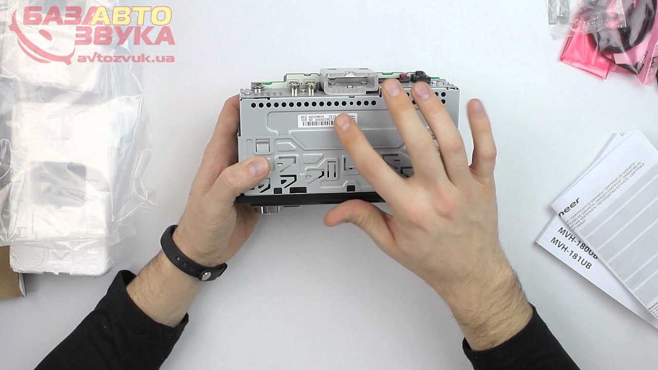 Автомагнитола Pioneer MVH-X380BT с поддержкой Bluetooth