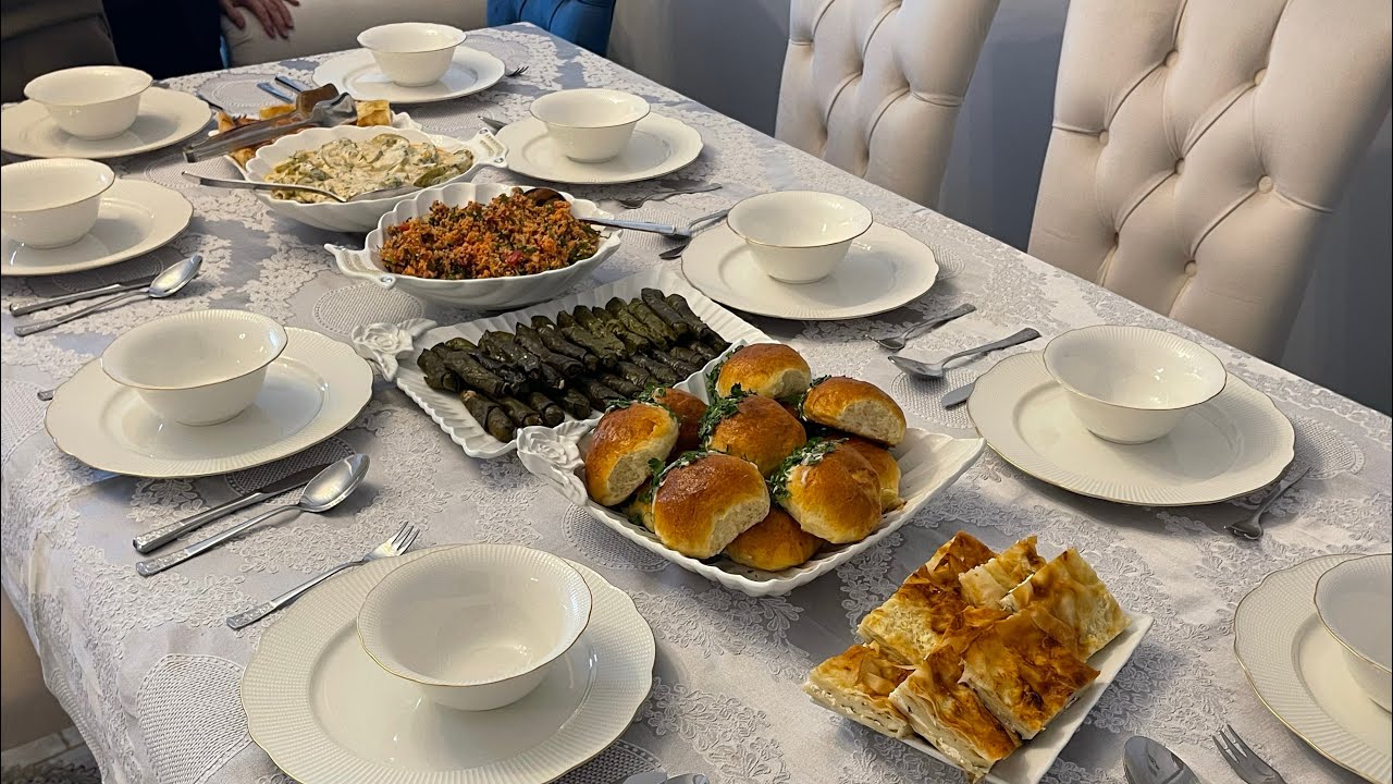 Deprem Olduğu Gün Annemin Misafir Hazırlığı Vlog Sakallı Poğaça Cheesecake Kabak Salatası Tart Kek