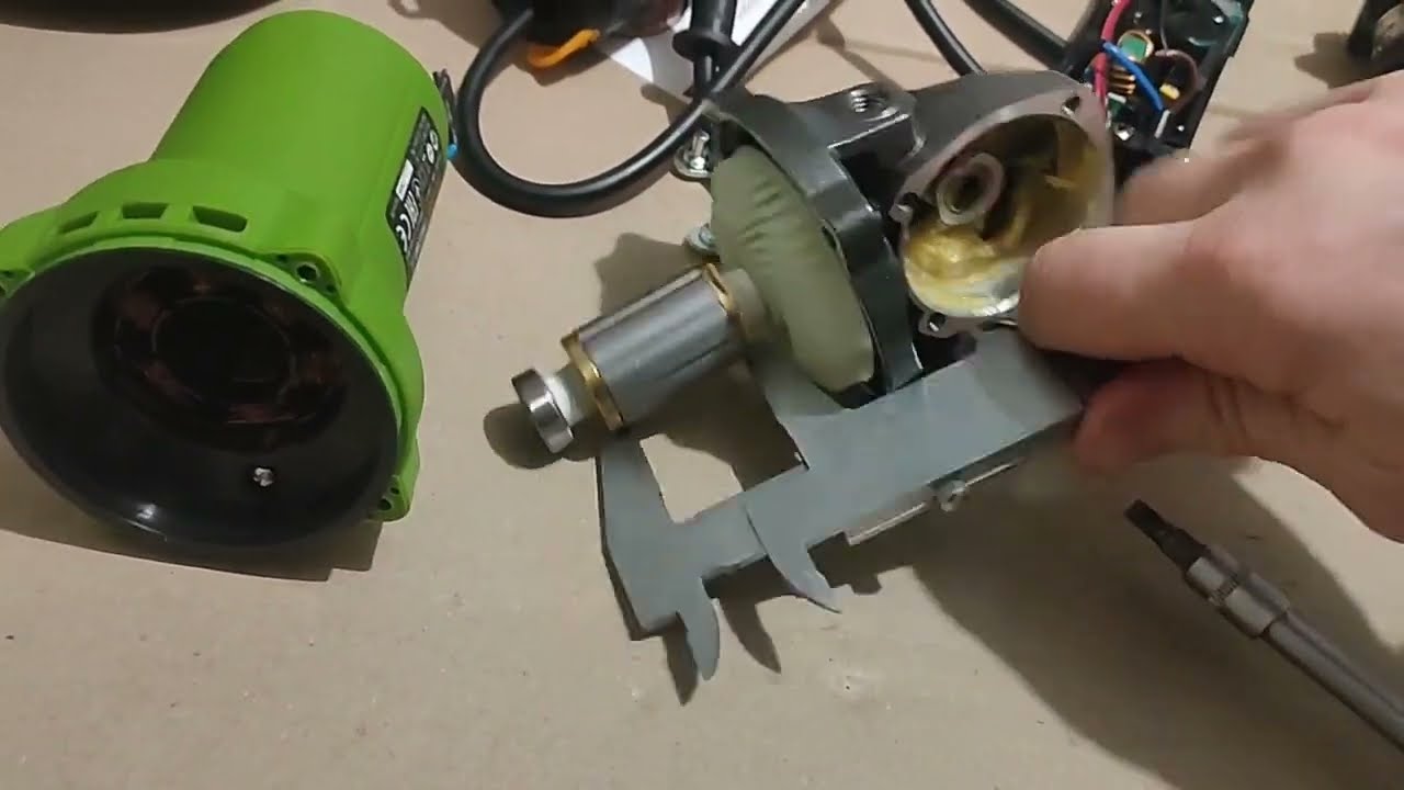 Procraft PW-2200 безщіткова болгарка (УШМ, шліфмашина) 125 мм, 1100 Вт