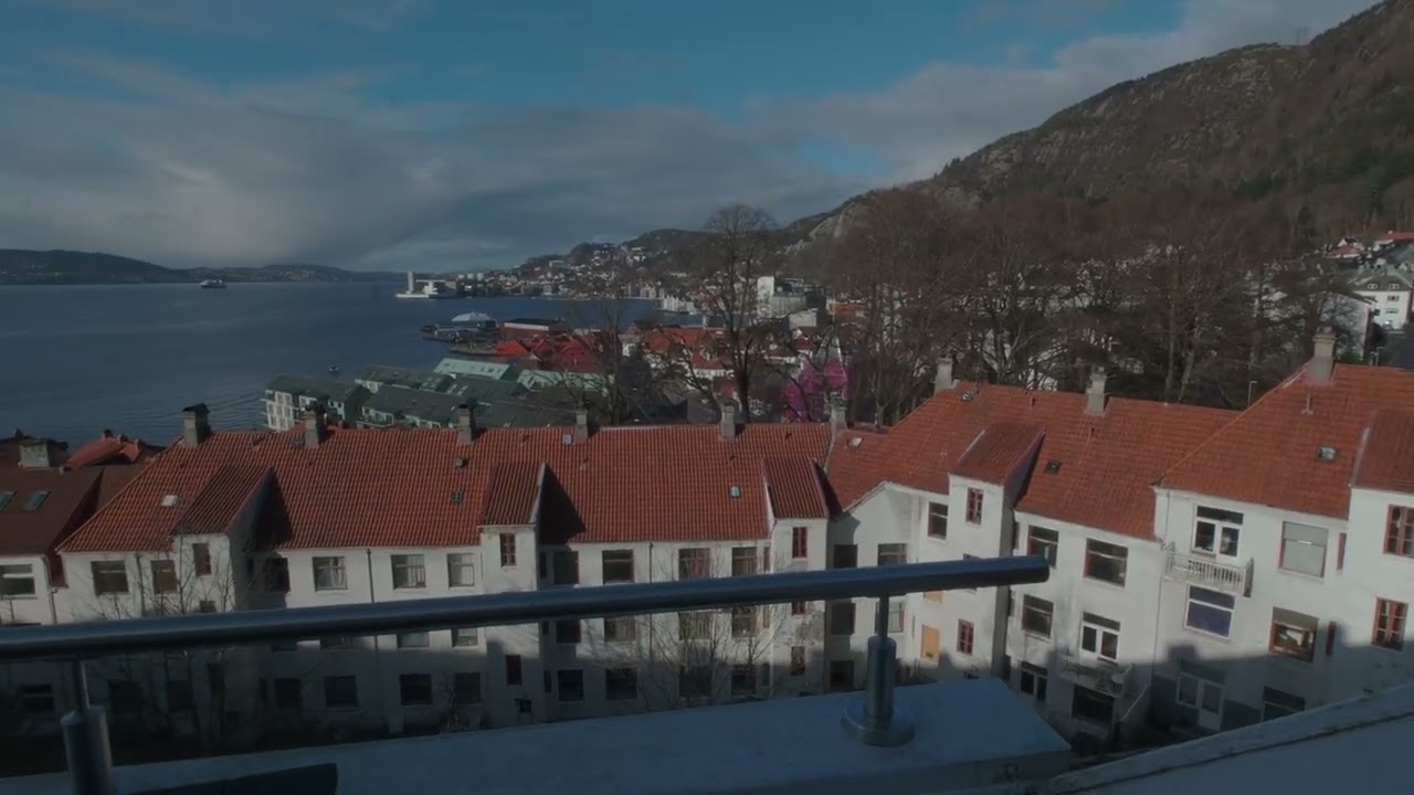 Custom colour space rec 2020 str 2084 main 10 444