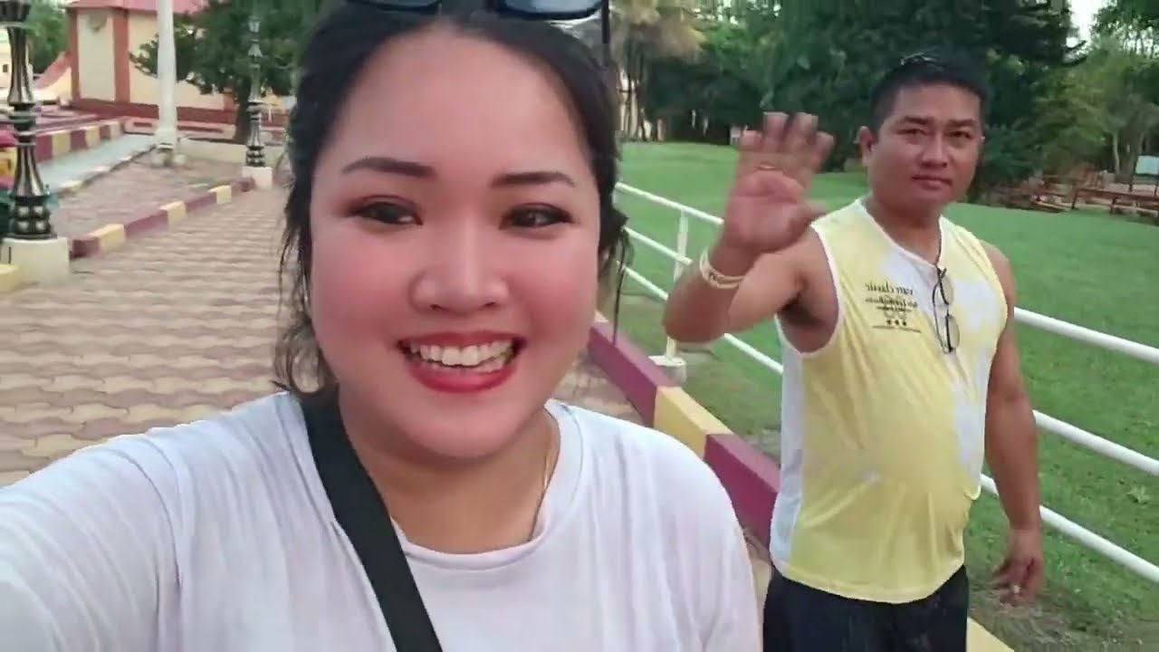 VISIT ACCOLAND GUWAHATI (Kal fuh chiahlo ni😂)/VLOG