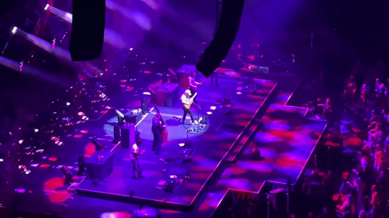 Know It All performed by Billy Strings