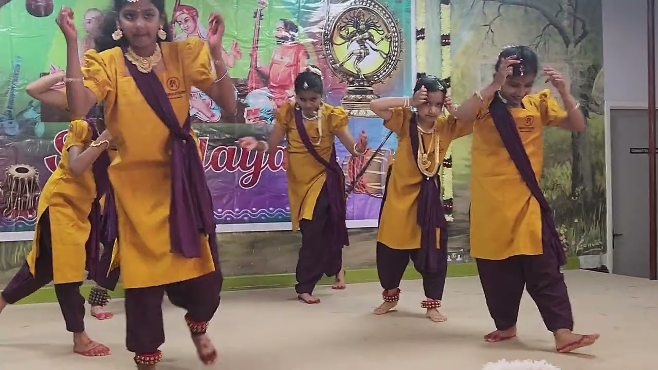 Vande Mataram | Bharatnatyam | Sruthilayalu | Lata mangeshkar songs | Patriotic song 