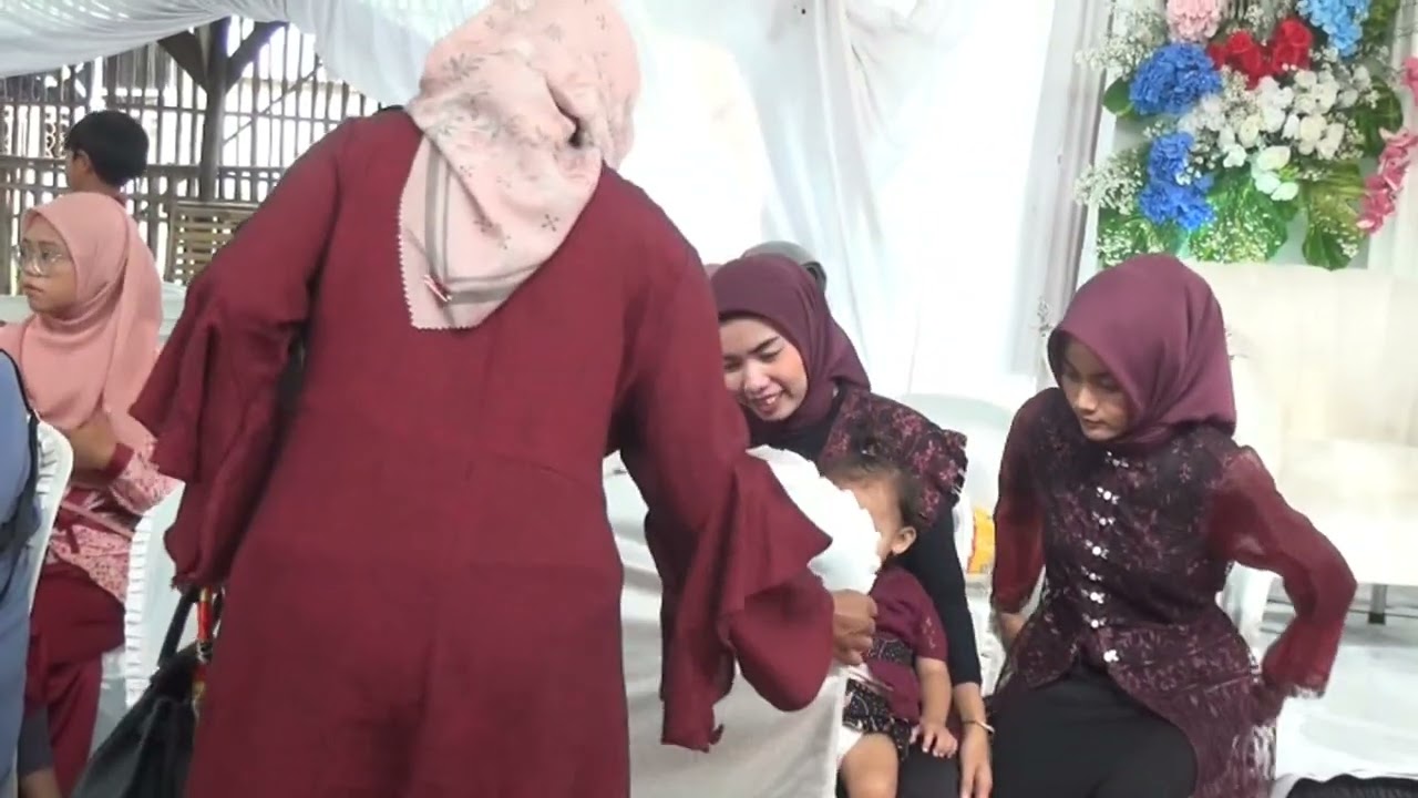 pernikahan Ibnu & Liya keluarga BPK hanipah ibu oom desa cangkring plered cirebon
