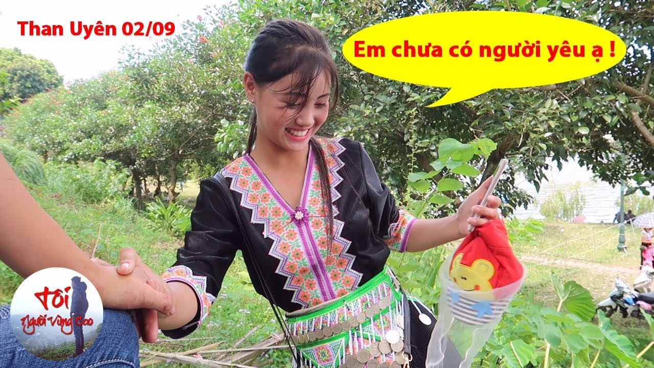 Gặp Cô Gái H'Mông Mà Tất Cả Đàn Ông Trên Thế Giới Hằng Mong Ước Ở Chợ Tình Vùng Cao Tây Bắc