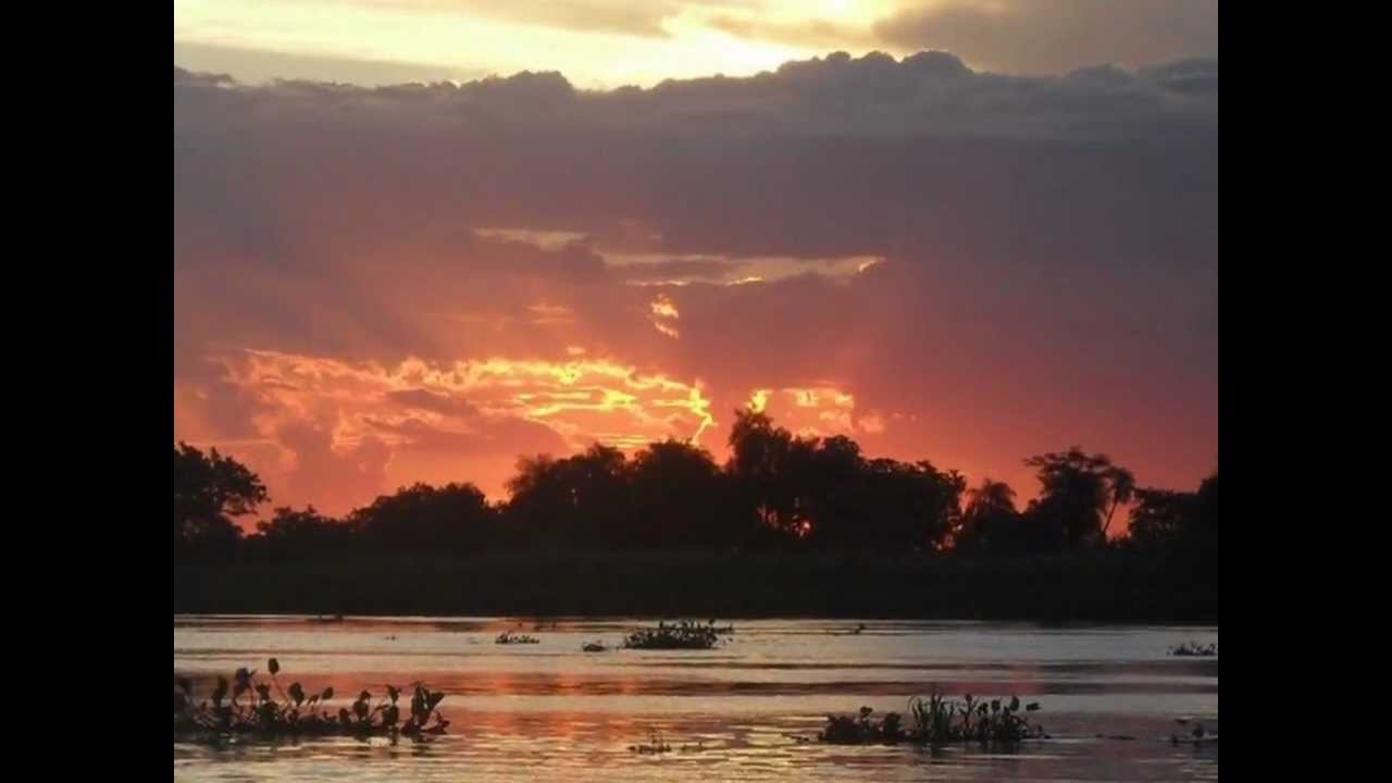 CHE VALLEMÍ YAGUARÓN - Aníbal Lovera -- Guaranias y Polkas Paraguayas -- Avi