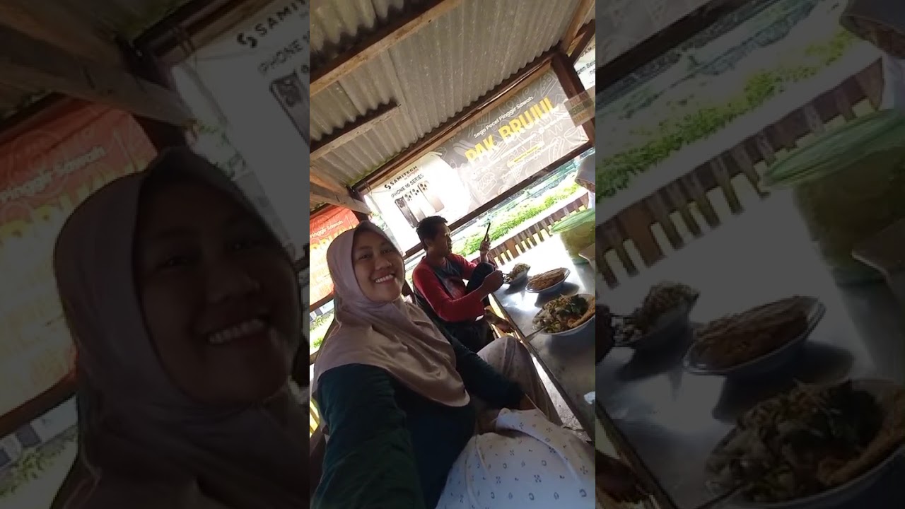 Kuliner Nasi pecel ponorogo lur... Mumpung pas bisa kumpul lur.... Liburane mung mayar.... Kuliner. 