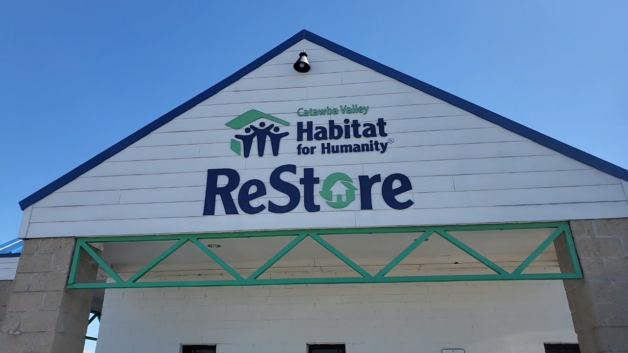 Come go with me today to the Habitat Restore of Catawba County #Thrifting #HabitatRestore