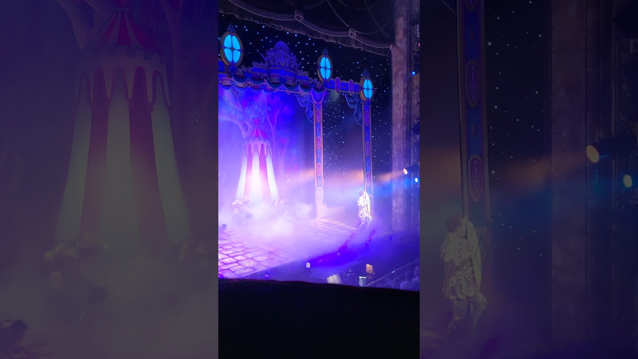 Snow White Newcastle. ..panto of the year 💙💫