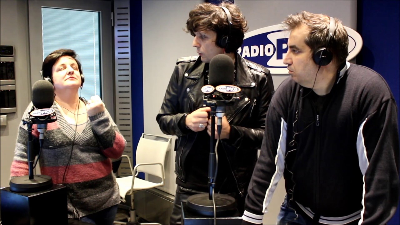 ERMAL META negli studi di Radio Pico