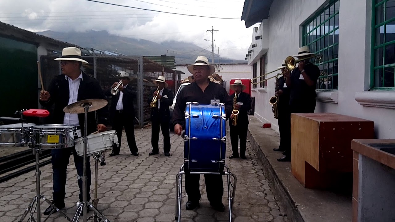 LOS QUITEÑOS BANDA DE PUEBLO 09999 37811 / QUITO ECUADOR
