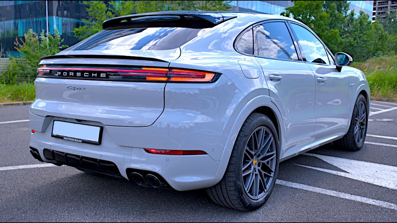 New Porsche Cayenne Coupe E-Hybrid 2024