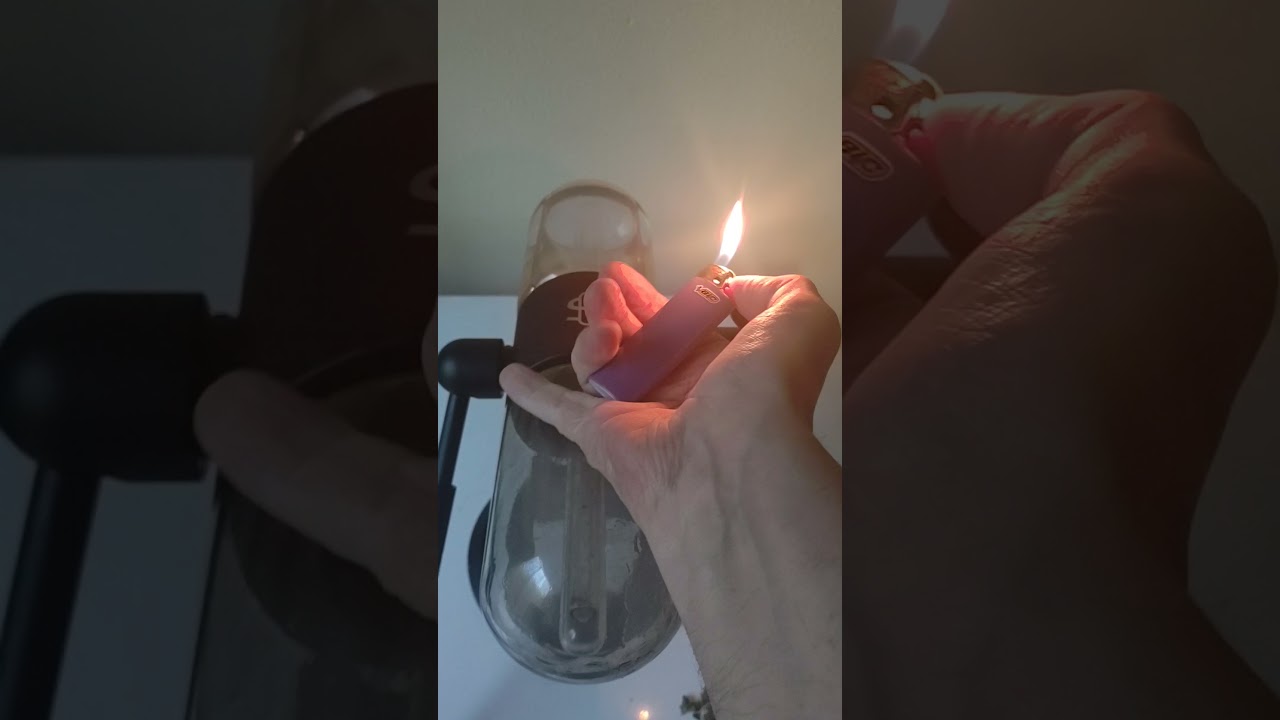 Stundenglass Gravity Bong with GlassUpstems Hit